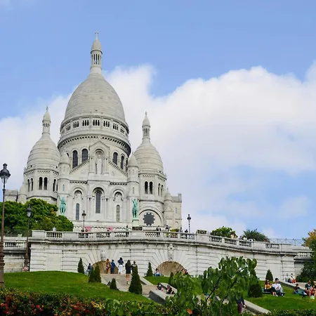 Exceptional 2 Balconies - 2bd 4p - Montmartre Apartment