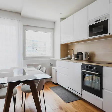 Apartment Exceptional 2 Balconies - 2bd 4p - Montmartre *
